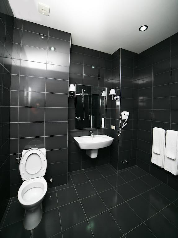 Basilon Hotel Τυφλίδα Δωμάτιο φωτογραφία