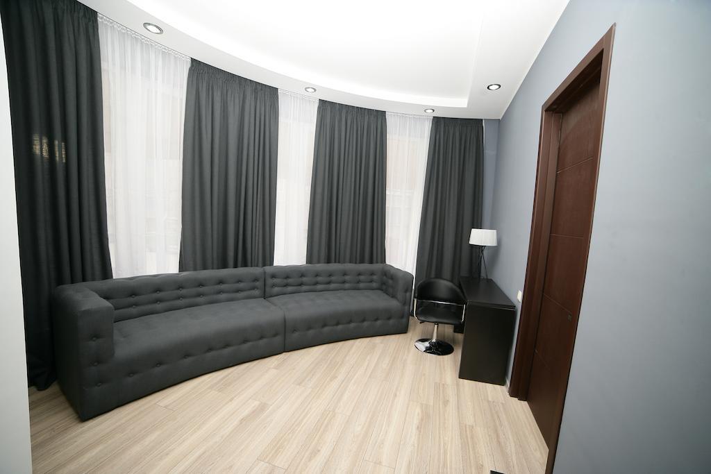 Basilon Hotel Τυφλίδα Δωμάτιο φωτογραφία