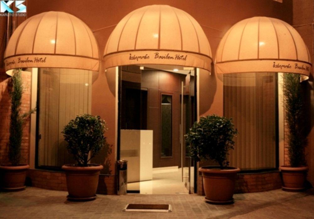 Basilon Hotel Τυφλίδα Εξωτερικό φωτογραφία
